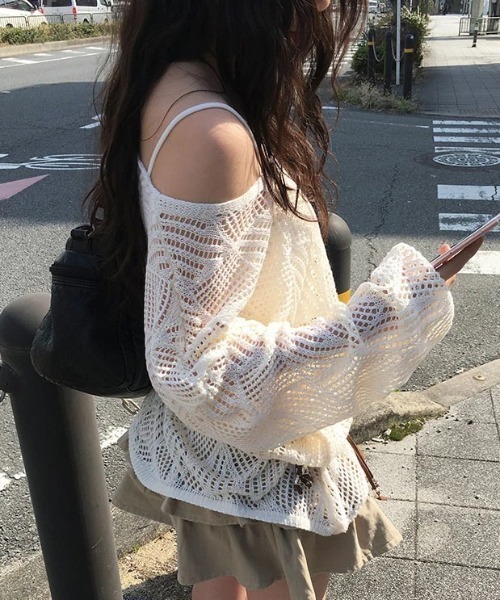 anyonemore（エニワンモア）の「anyonemore(エニワンモア)/（ベルト＋キャミソールセット）ベルト付き メッシュニット パット付きキャミソール セット/Hills Loose fit Hippie Mesh Knitwear Cap sleeveless Set（ニット/セーター・レディース・アイボリー/ブラック/ベージュ・FREE）」の5枚目の写真