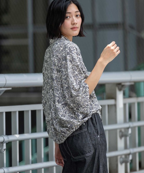 Munich（ミューニック）の「【France】 ジャガードプリントタックシャツ（シャツ/ブラウス・レディース・ベージュ系/アイボリー系/ブラック系・FREE）」の11枚目の写真