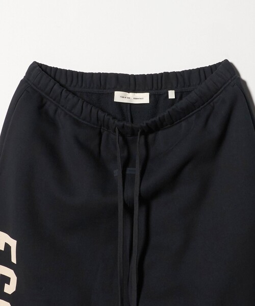 FOG ESSENTIALS（エフオージーエッセンシャルズ）の「＜FEAR OF GOD ESSENTIALS＞ラウンジ フリース スウェット パンツ（スウェットパンツ・メンズ・ブラック・M/S/L/XS）」の5枚目の写真