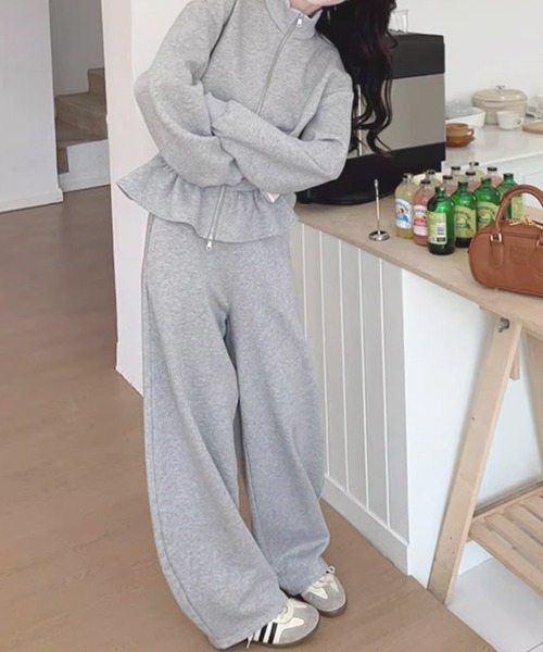 frunco(フランコ)の「【ZOZO限定】スエットセットアップ(スウェット・レディース・グレー・MEDIUM)」の18枚目の写真