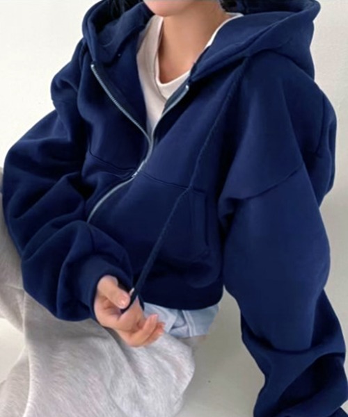 VIBGYOR(ヴィブジョー)の「ショート丈 ジップアップパーカー /韓国 Y2K オーバーサイズ 秋冬(CZ)(パーカー・レディース・ブラック/チャコールグレー/ブルー/ネイビー/オートミール/ライトグレー/ホワイト・FREE)」の6枚目の写真