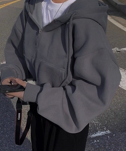 VIBGYOR(ヴィブジョー)の「ショート丈 ジップアップパーカー /韓国 Y2K オーバーサイズ 秋冬(CZ)(パーカー・レディース・ブラック/チャコールグレー/ブルー/ネイビー/オートミール/ライトグレー/ホワイト・FREE)」の9枚目の写真