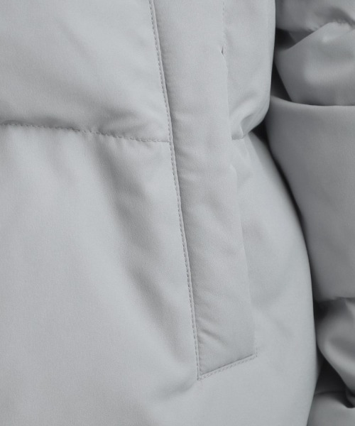 couture brooch（クチュールブローチ）の「【冬の名品・撥水】愛されダウン（ダウンジャケット/コート・レディース・アイボリー/ブラック/サックスブルー/ライトグレー・36/38/40/42）」の7枚目の写真