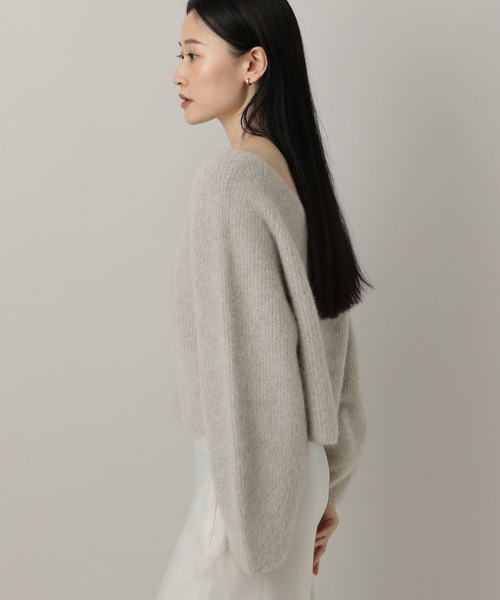 A part by(アパートバイ)の「【前後2WAY】フォックスカシミヤウールラメVネックプルオーバー(ニット/セーター・レディース・アイボリー/ライトベージュ/ネイビー・FREE)」の16枚目の写真