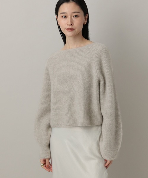 A part by(アパートバイ)の「【前後2WAY】フォックスカシミヤウールラメVネックプルオーバー(ニット/セーター・レディース・アイボリー/ライトベージュ/ネイビー・FREE)」の6枚目の写真