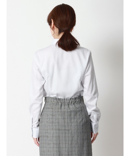 SUIT SQUARE（スーツスクエア）の「スキッパーカラーシャツ 長袖 NON IRONMAX ストレッチ ピンストライプ Blouse（シャツ/ブラウス・レディース・グレー・42(13号)/40(11号)/38(9号)/36(7号)）」の6枚目の写真