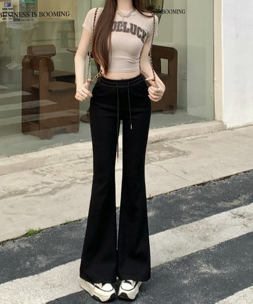 lilful（リルフル）の「裾フレア スリムデザイン スウェットパンツ（スウェットパンツ・レディース・ブラック/グレー/ライトグレー/ダークグレー・M/L）」の8枚目の写真