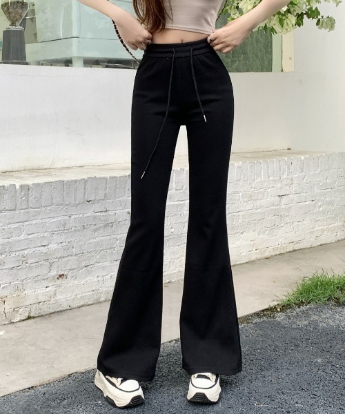 lilful（リルフル）の「裾フレア スリムデザイン スウェットパンツ（スウェットパンツ・レディース・ブラック/グレー/ライトグレー/ダークグレー・M/L）」の5枚目の写真