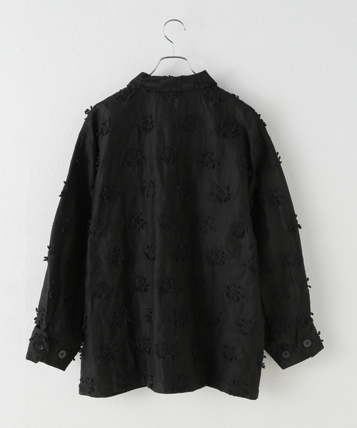 crinkle crinkle crinkle(クリンクルクリンクルクリンクル)の「【crinkle crinkle crinkle/クリンクルクリンクルクリンクル】EMB MILITARY SH(ブルゾン・レディース・ブラック/ベージュ・FREE)」の3枚目の写真