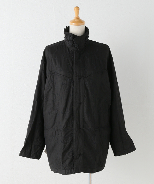 crinkle crinkle crinkle(クリンクルクリンクルクリンクル)の「【crinkle crinkle crinkle/クリンクルクリンクルクリンクル】EMB MILITARY SH(ブルゾン・レディース・ブラック/ベージュ・FREE)」の8枚目の写真