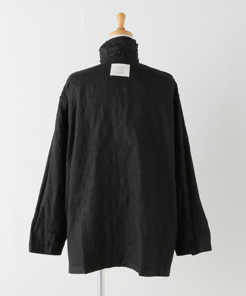 crinkle crinkle crinkle(クリンクルクリンクルクリンクル)の「【crinkle crinkle crinkle/クリンクルクリンクルクリンクル】EMB MILITARY SH(ブルゾン・レディース・ブラック/ベージュ・FREE)」の9枚目の写真