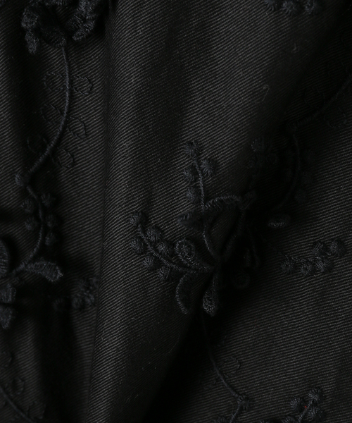 crinkle crinkle crinkle(クリンクルクリンクルクリンクル)の「【crinkle crinkle crinkle/クリンクルクリンクルクリンクル】EMB MILITARY SH(ブルゾン・レディース・ブラック/ベージュ・FREE)」の12枚目の写真