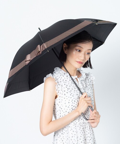 TOCCA(トッカ)の「SIDE RIBBON UMBRELLA 長傘(長傘・レディース・ベージュ系/ブラック系・F)」の2枚目の写真
