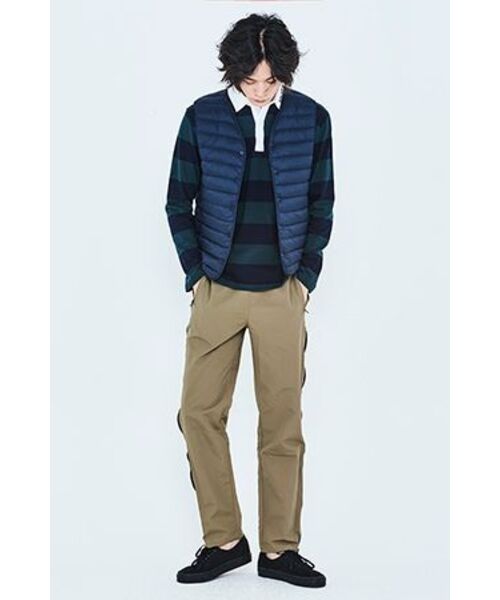 MUSINSA STANDARD（ムシンサスタンダード）の「Vネックライトダウンベスト[ネイビー]（ダウンベスト・メンズ・その他・27.5cm/28cm/27cm）」の13枚目の写真
