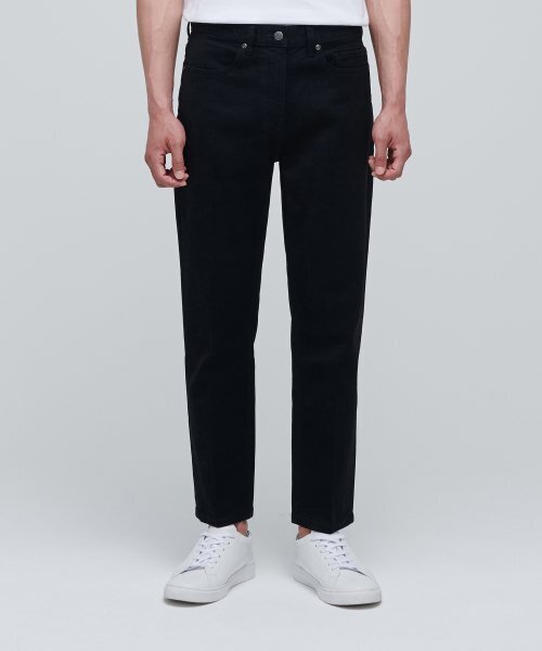 MUSINSA STANDARD（ムシンサスタンダード）の「テーパードクロップデニムパンツ[ブラック]（デニムパンツ・メンズ・その他・29/30/31/33/26/27/28/38/42/36/34/32）」の2枚目の写真