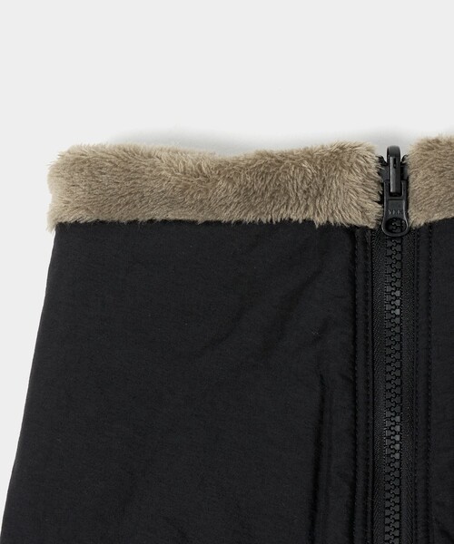 THE NORTH FACE(ザノースフェイス)の「<THE NORTH FACE>リバーシブル ネックゲイター ジップ(ネックウォーマー/スヌード・レディース・ブラック/ベージュ・FREE)」の7枚目の写真