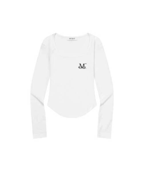 MUCENT(ムセント)の「エイナ スリムフィット スクエアネック ゴロリT (4カラー)(Tシャツ/カットソー・レディース・ブラック/ホワイト/グレー/Beige・FREE)」の2枚目の写真