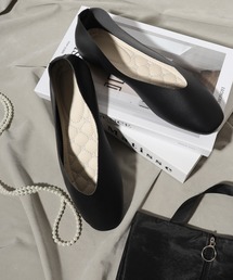 On One's Own（オンワンズオン）の「携帯シューズ収納袋付きバッグ付きセット 室内履き（ルームシューズ/スリッパ）」