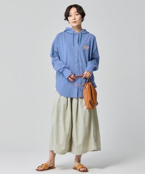 KRIFF MAYER Lady's Collection(クリフメイヤーレディースコレクション)の「【紫外線対策】UVカットさら釦パーカー(パーカー・レディース・ブラック/カラフル/ブルー/グレー・LARGE/MEDIUM)」の8枚目の写真