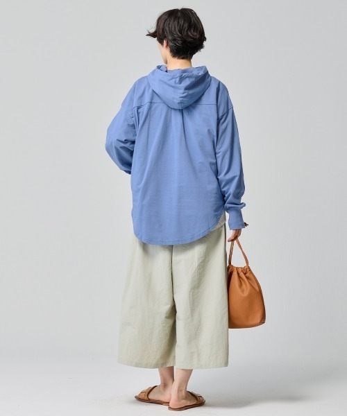 KRIFF MAYER Lady's Collection(クリフメイヤーレディースコレクション)の「【紫外線対策】UVカットさら釦パーカー(パーカー・レディース・ブラック/カラフル/ブルー/グレー・LARGE/MEDIUM)」の12枚目の写真