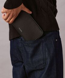 Calvin Klein（カルバン・クライン）の「長財布 - エンボス ロングジップフォールド ウォレット（財布）」