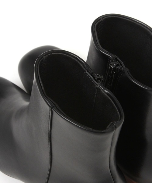 studio CLIP（スタディオクリップ）の「スクエアプレーンヒールブーツ（ブーツ・レディース・ブラック/アイボリー・MEDIUM/LARGE）」の3枚目の写真