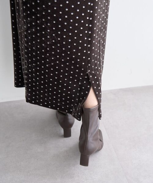 YECCA VECCA（イェッカヴェッカ）の「グリッタードットベロアナロースカート（スカート・レディース・ブラック/ブラウン・FREE）」の22枚目の写真