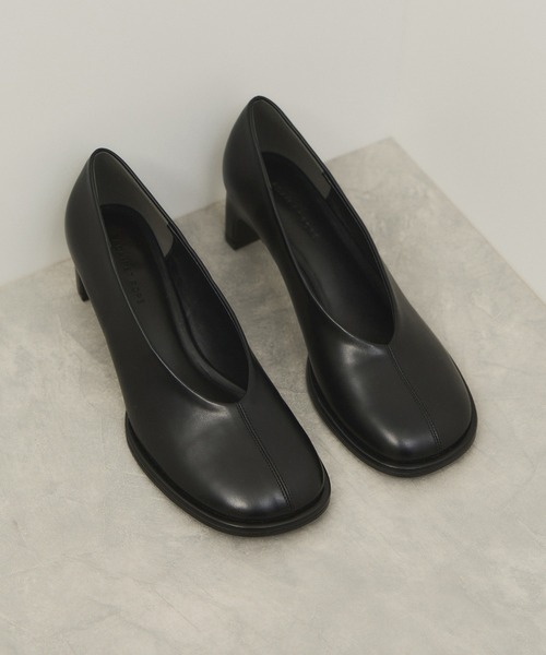 ADAM ET ROPE'（アダムエロペ）の「ラウンドトゥパンプス（パンプス・レディース・ブラック/ベージュ・24.5/24/23.5/23）」の3枚目の写真