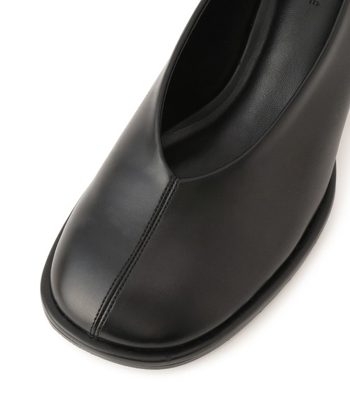 ADAM ET ROPE'（アダムエロペ）の「ラウンドトゥパンプス（パンプス・レディース・ブラック/ベージュ・24.5/24/23.5/23）」の19枚目の写真