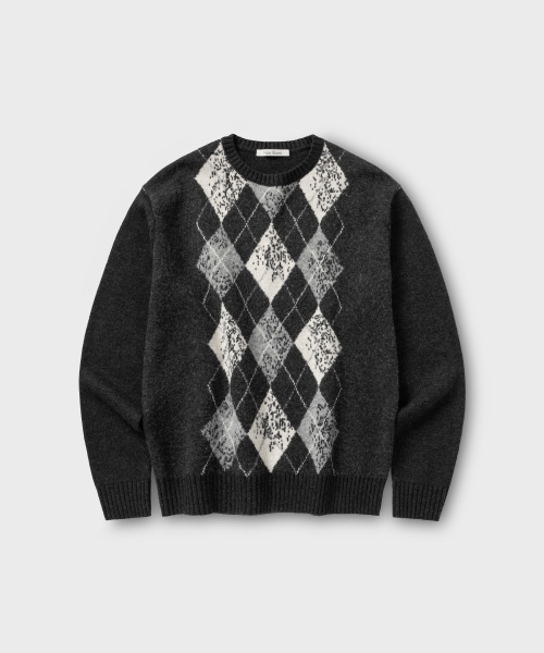 NONBLANK(ノンブランク)の「アーガイルパターンクルーネックニット_ダークグレー(ニット/セーター・メンズ・チャコール・LARGE/MEDIUM/X-LARGE)」の1枚目の写真