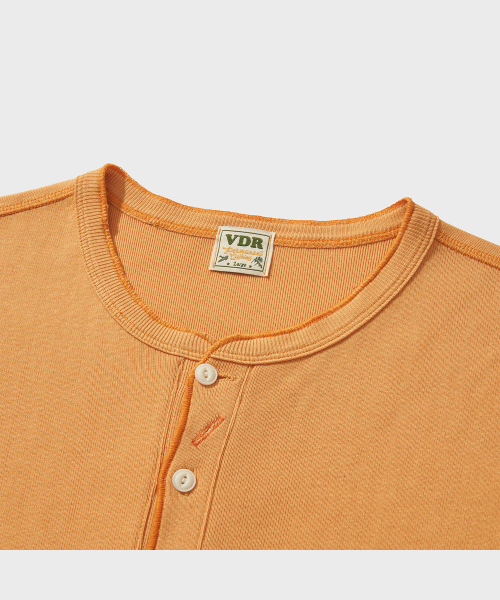 VDR（ブイディアール）の「BIKERS HENLY NECK T-SHIRT [Sun Orange]（Tシャツ/カットソー・メンズ・その他・MEDIUM/LARGE/X-LARGE）」の3枚目の写真