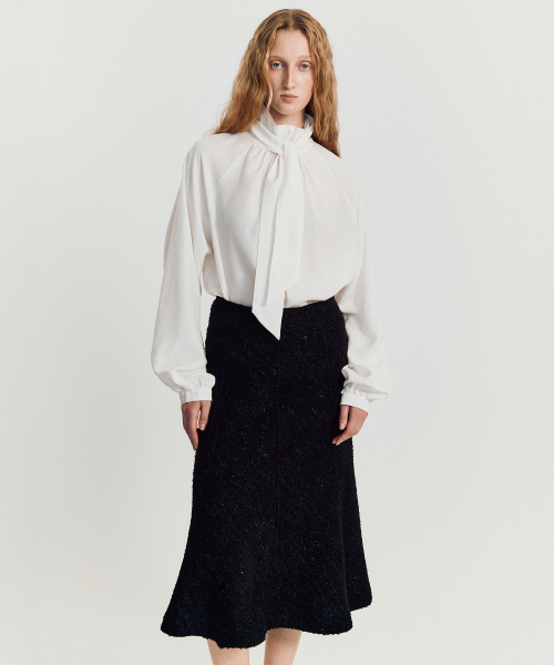 MAYVERU（メイバーユー）の「Leila Tie Blouse _ Ivory（シャツ/ブラウス・レディース・その他・FREE）」の2枚目の写真