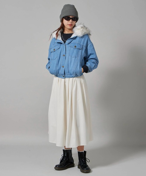 Chick(チック)の「Faux Fur Hooded Denim Jacket / フード付き フェイクファー2ndデニムジャケット(デニムジャケット・レディース・グレー/ピンク/ホワイト・FREE)」の5枚目の写真