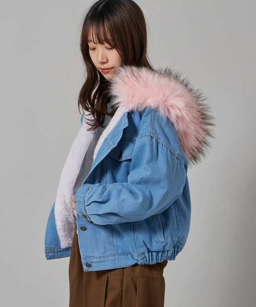 セール】Faux Fur Hooded Denim Jacket / フード付き フェイクファー