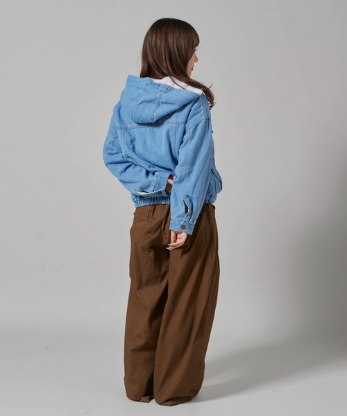 セール】Faux Fur Hooded Denim Jacket / フード付き フェイクファー