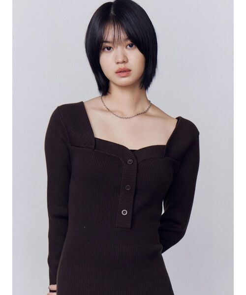 EMODA（エモダ）の「フロントボタンリブニットワンピース（ワンピース・レディース・ブラウン/ブラック/グレー・FREE）」の14枚目の写真