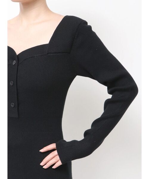 EMODA（エモダ）の「フロントボタンリブニットワンピース（ワンピース・レディース・ブラウン/ブラック/グレー・FREE）」の21枚目の写真