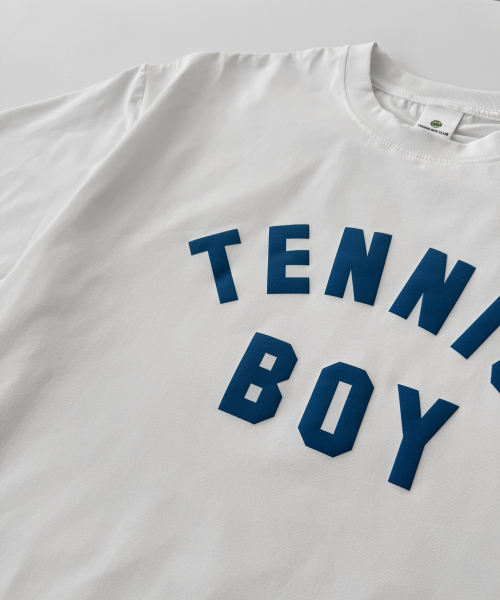 TENNIS BOY CLUB（テニスボイズクラブ）の「LETTER LOGO T-SHIRTS WHITE [TECH FABRIC]（Tシャツ/カットソー・メンズ・ホワイト・MEDIUM/LARGE/X-LARGE）」の2枚目の写真
