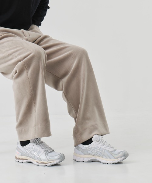 ASICS(アシックス)の「【ASICS/アシックス】GEL-KAYANO 12.1/重厚なデザインと安定感を備えたスニーカー(スニーカー・メンズ・ブラック/ホワイト・26.5/26/28.5/28/27.5/27/29)」の1枚目の写真