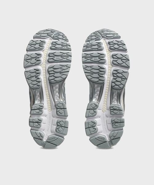 ASICS(アシックス)の「【ASICS/アシックス】GEL-KAYANO 12.1/重厚なデザインと安定感を備えたスニーカー(スニーカー・メンズ・ブラック/ホワイト・26.5/26/28.5/28/27.5/27/29)」の15枚目の写真