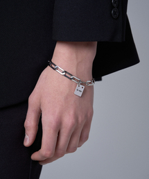 HAWHA（ハワ）の「FLAT TAG CHAIN BRACELET（ブレスレット）」