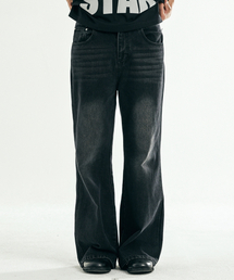 VONVAT（ヴォンバト）の「ベーシックセミブーツカットデニムパンツ（ブラック）（デニムパンツ）」