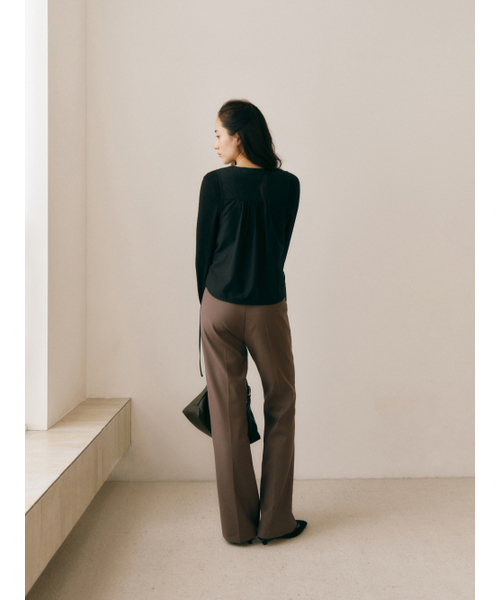Yuje(ユジェ)の「LOUVE SLACKS (3color, 2size)(スラックス・レディース・チャコールグレー/ブラック/ダークブラウン・SMALL/MEDIUM)」の16枚目の写真