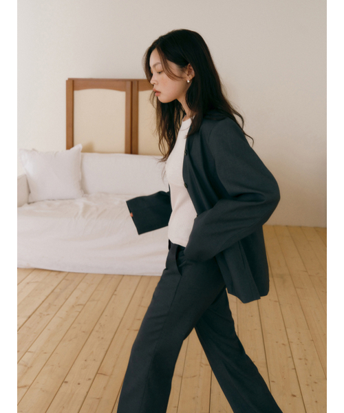 Yuje(ユジェ)の「LOUVE SLACKS (3color, 2size)(スラックス・レディース・チャコールグレー/ブラック/ダークブラウン・SMALL/MEDIUM)」の21枚目の写真