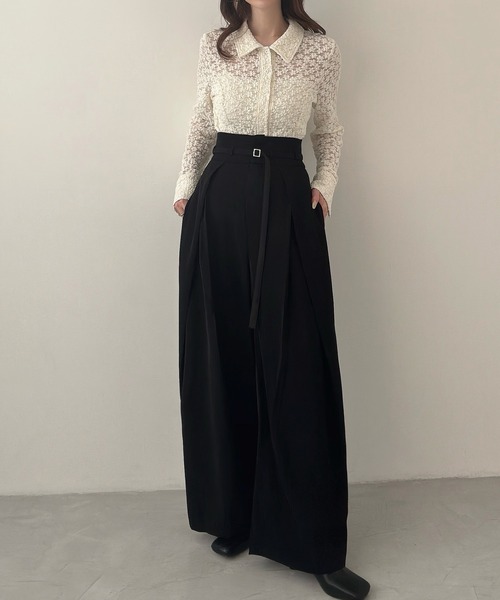 Meiru(メイル)の「細ベルトハイウエストタックワイドパンツ(スラックス・レディース・チャコール/アイボリー/ブラック・SMALL/MEDIUM/LARGE)」の11枚目の写真