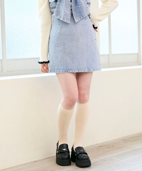 MAJESTIC LEGON(マジェスティックレゴン)の「ビジュー付き台形ミニスカパン(スカート・レディース・アイボリー/サックスブルー/ピンクベージュ/ブラック・MEDIUM)」の22枚目の写真
