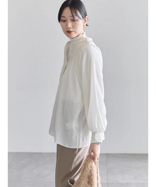 Samansa Mos2 blue（サマンサモスモスブルー）の「切替タックブラウス（シャツ/ブラウス・レディース・オフホワイト/ブラック/シルバーグレー・F）」の13枚目の写真