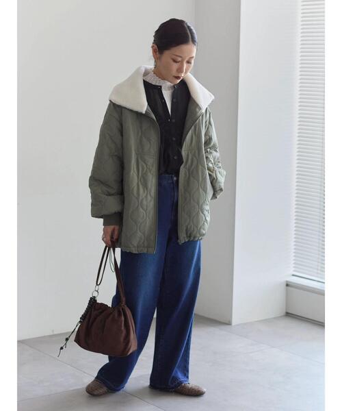 Samansa Mos2 blue（サマンサモスモスブルー）の「切替タックブラウス（シャツ/ブラウス・レディース・オフホワイト/ブラック/シルバーグレー・F）」の19枚目の写真