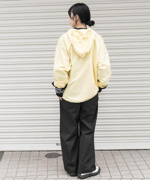 EKAL（エカル）の「『UR TECH』ナイロンタッサージップパーカー（ナイロンジャケット・レディース・ライトブルー/ネイビー/ベージュ/イエロー/グレー・ONE）」の17枚目の写真