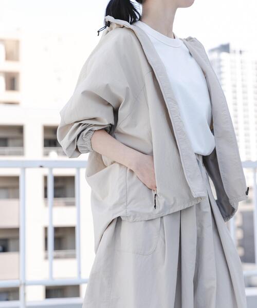 EKAL（エカル）の「『UR TECH』ナイロンタッサージップパーカー（ナイロンジャケット・レディース・ライトブルー/ネイビー/ベージュ/イエロー/グレー・ONE）」の17枚目の写真